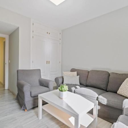 Apartamento En Calle Cuarteles De Dos Habitaciones Málaga Dış mekan fotoğraf