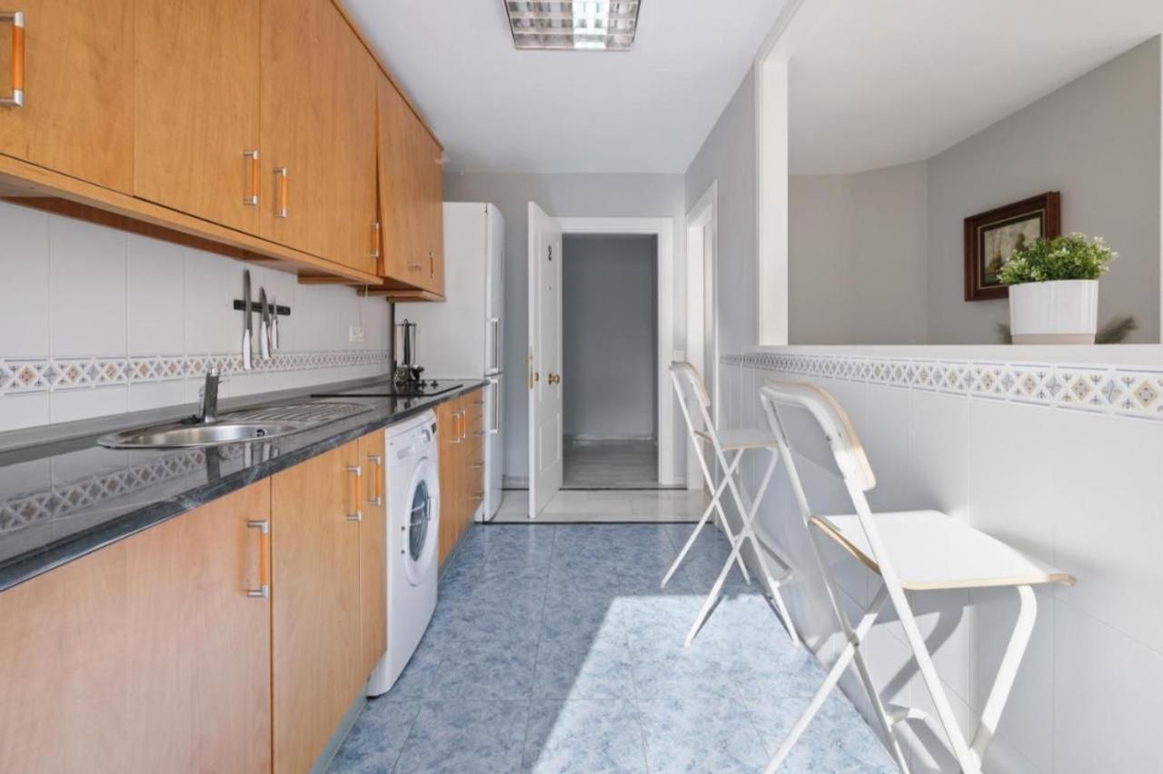 Apartamento En Calle Cuarteles De Dos Habitaciones Málaga Dış mekan fotoğraf